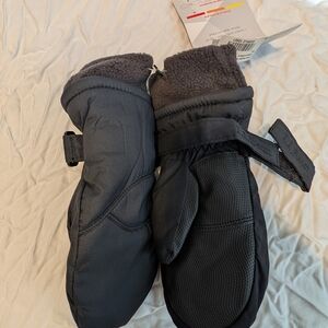 Black Insulated Mittens
